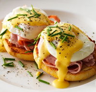 Centre Point Signatures Restaurant - Hotel WA