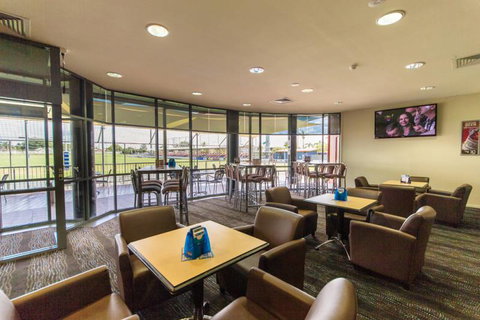Sunshine Beach Surf Life Saving Club - Hotel WA 3