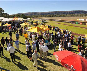 Alice Springs Turf Club - Hotel WA 3