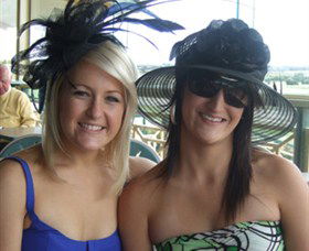 Goulburn And District Racing Club - Hotel WA 1