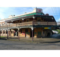 Bank Hotel Dungog