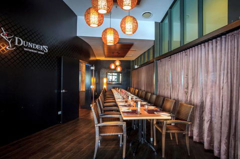 Dundee’s Restaurant On The Waterfront - Hotel WA 0