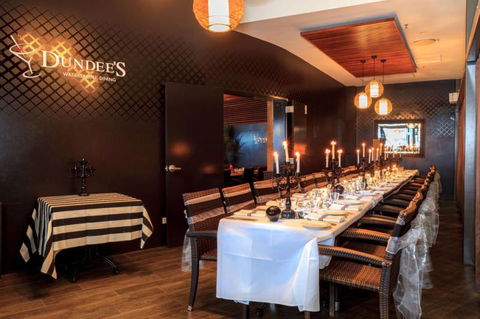 Dundee’s Restaurant On The Waterfront - Hotel WA 1