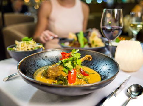 Tamarind Restaurant–Contemporary Dining - Hotel WA 1