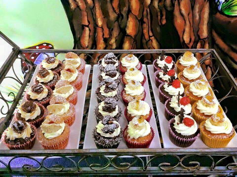 Heaven Leigh Cupcakes - Hotel WA 3