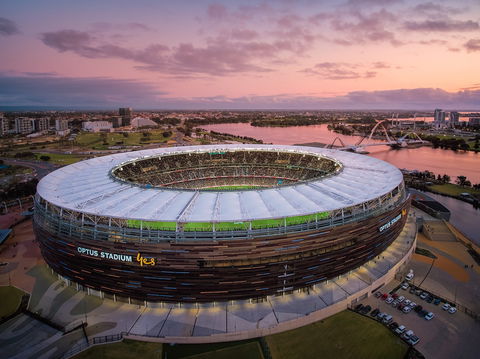 Fremantle Dockers V West Coast Eagles - AFL Round 7 - Hotel WA 1