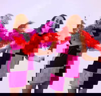 Swinging 60's Show  The Retro Girls - Hotel WA