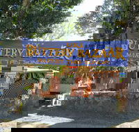 Uki Buttery Bazaar - Hotel WA