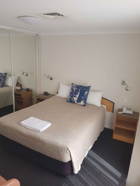 Belconnen Way Hotel Motel And Serviced Apartments - Hotel WA 5