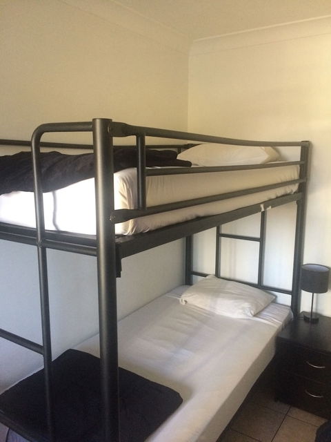 Arrival Accommodation Centre - Hotel WA 3