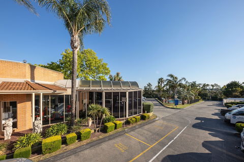 Best Western Airport Motel And Convention Centre - Hotel WA 3