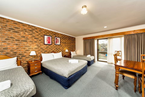 Hume Country Motor Inn - Hotel WA 5
