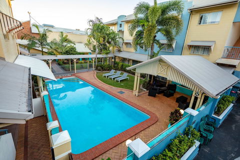 Cairns Queens Court - Hotel WA 5