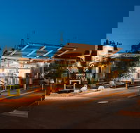 Majestic Oasis Apartments - Hotel WA