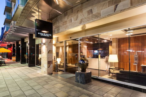 Majestic Roof Garden Hotel - Hotel WA 1