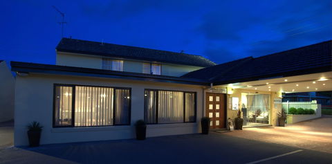 Country Plaza Queanbeyan - Hotel WA 0