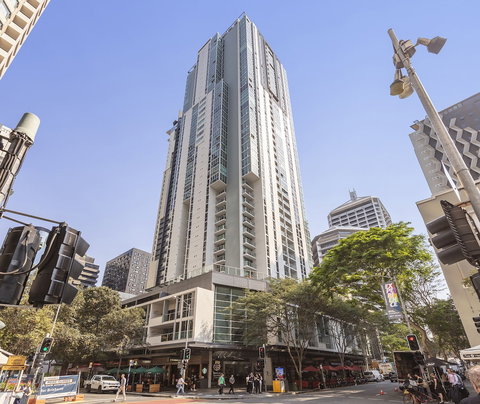 Oaks Brisbane Festival Suites - Hotel WA 2