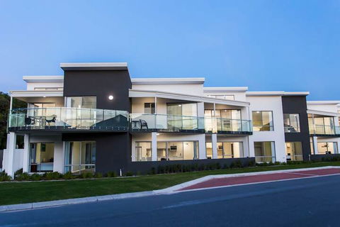 Reflections By Rockingham Apartments - Hotel WA 6