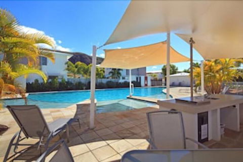 Coolum Villas - Hotel WA 5
