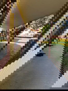 Outback Quarters - Hotel WA 4