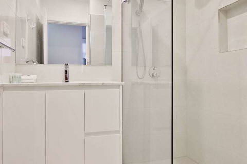 Ivy Units Glen Waverley - Hotel WA 3