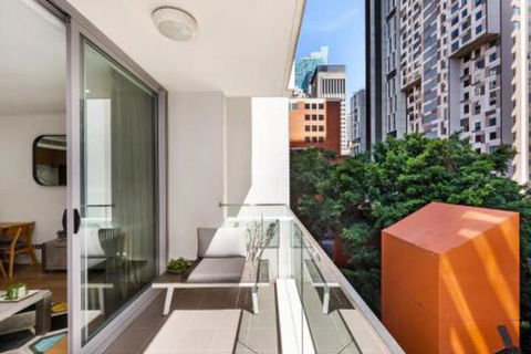 Sydney 1 Bed Modern Self Contained Apartment (402ALB) - Hotel WA 4