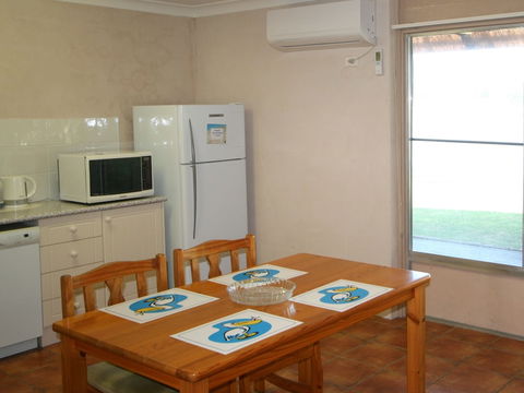 Lake Edge Holiday Units - Hotel WA 0