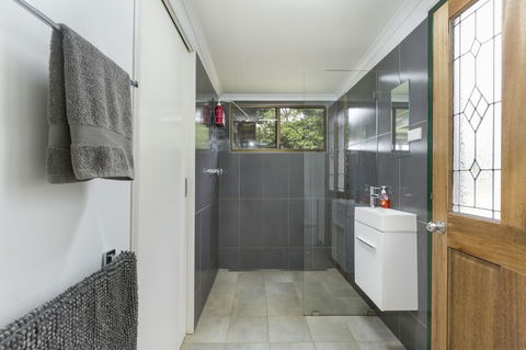 Mena Creek Flower House - Hotel WA 6