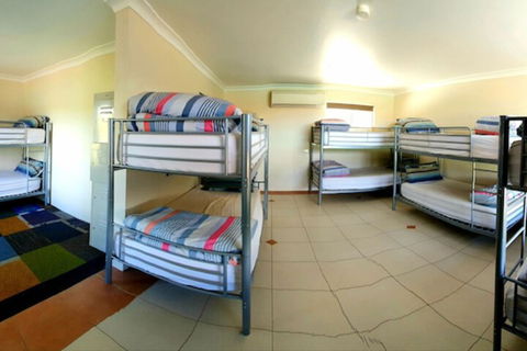 Jump Inn Alice Budget Accommodation - Hotel WA 7