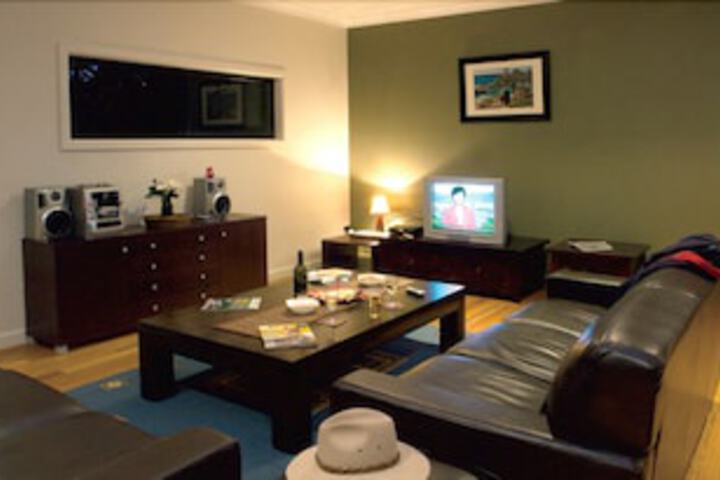 Limeburners Creek NSW Hotel WA