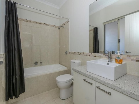 Rose Hotel Clarkson - Hotel WA 3