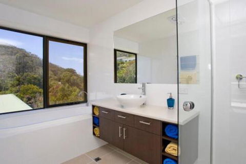 Earth Sea Sky - Hotel WA 2