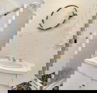 Break Away - Hotel WA