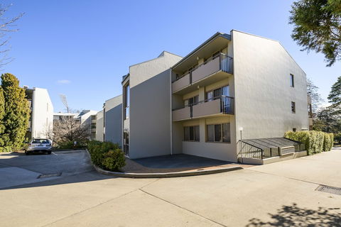 Accommodate Canberra The Summit - Hotel WA 6