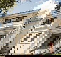 T  M HOUSE - Hotel WA