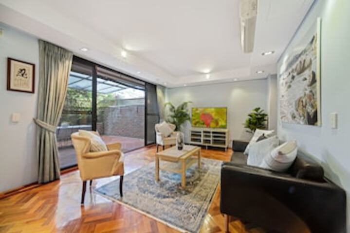 Earlwood NSW Hotel WA