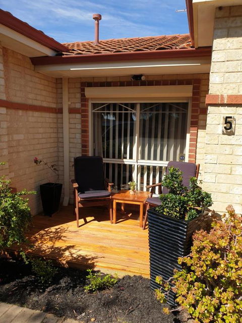 Beachside Retreat - Hotel WA 4