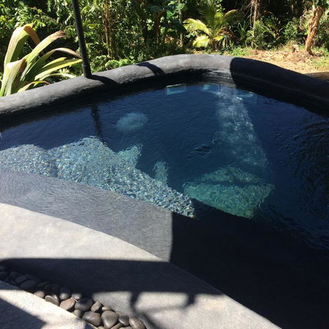 Earthship Daintree - Hotel WA 5