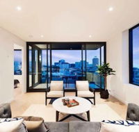 Brand New Lux Water View 3bd with Parking - Hotel WA