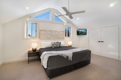 Accommodation Hunter - James St Morpeth - Hotel WA 4