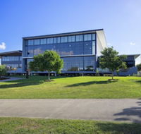 Lake Kawana Accommodation - Hotel WA