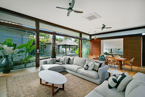 ESPRIT 2 PALM COVE BRAND NEW - Hotel WA 4