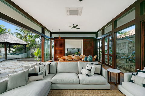 ESPRIT 2 PALM COVE BRAND NEW - Hotel WA 3