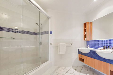 EXCLUSIVE OCEAN VIEW PENTHOUSE On MARINE PARADE - Hotel WA 1