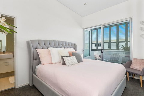 COASTAL CHIC At CASUARINA - Hotel WA 3