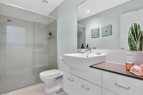 COASTAL CHIC At CASUARINA - Hotel WA 7