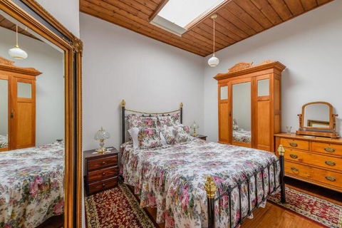 Sargeants & Armoury Cottages 1823 - Hotel WA 7