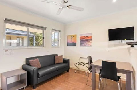 Discovery Parks â€“ Roxby Downs - Hotel WA 5