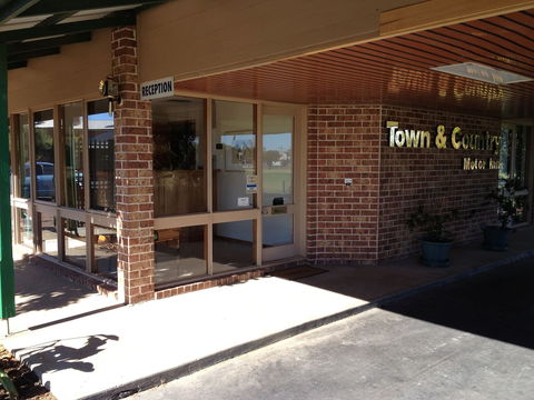 Town & Country Motor Inn Forbes - Hotel WA 3