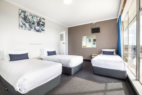 Nightcap At Carlyle Hotel - Hotel WA 4